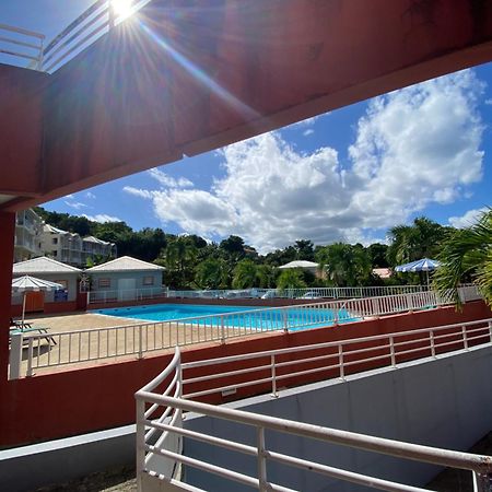 Studio paisible avec piscine, pas loin de la plage Trinité  Extérieur photo