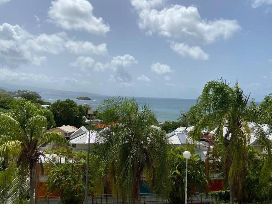 Studio paisible avec piscine, pas loin de la plage Trinité  Extérieur photo