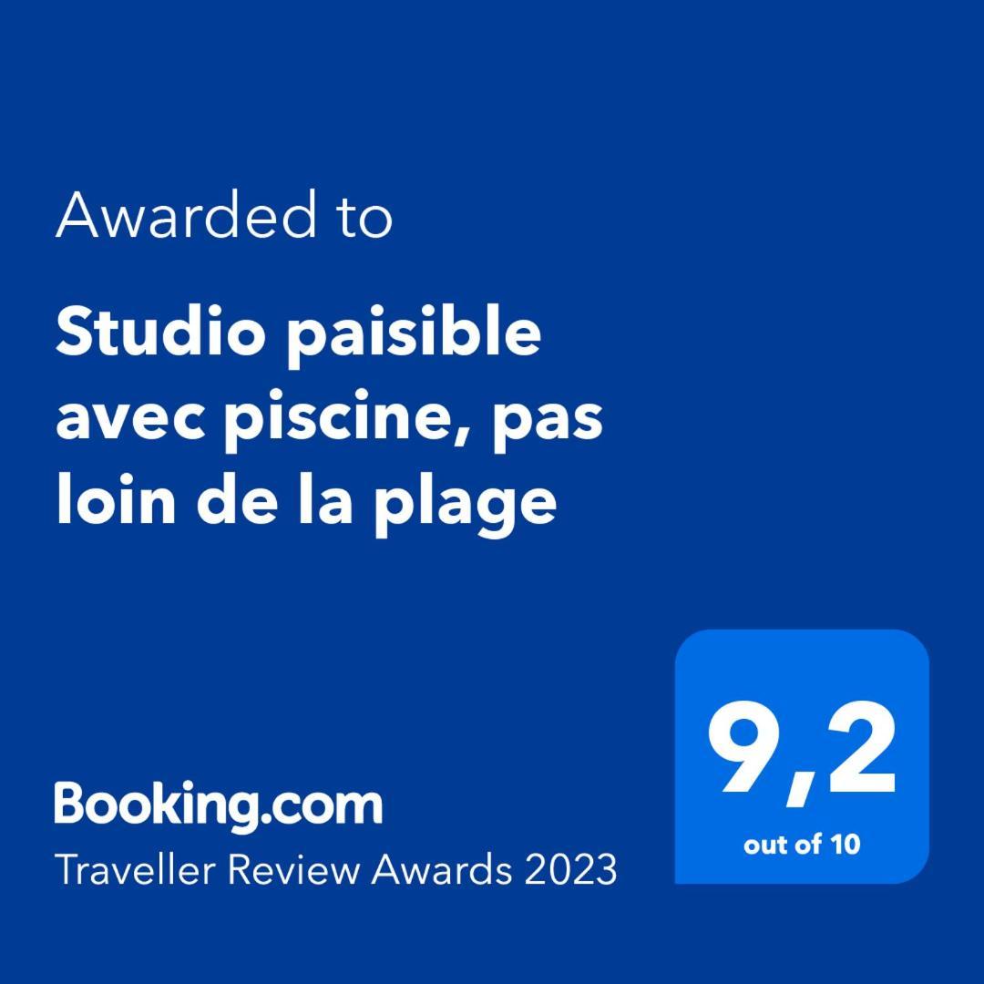Studio paisible avec piscine, pas loin de la plage Trinité  Extérieur photo