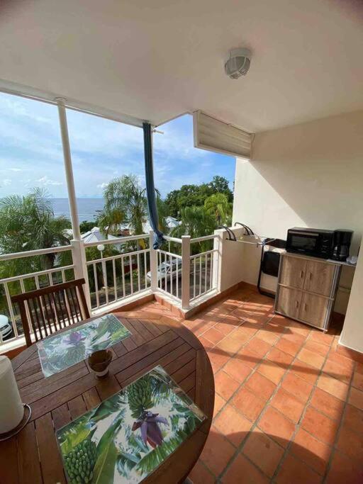 Studio paisible avec piscine, pas loin de la plage Trinité  Extérieur photo